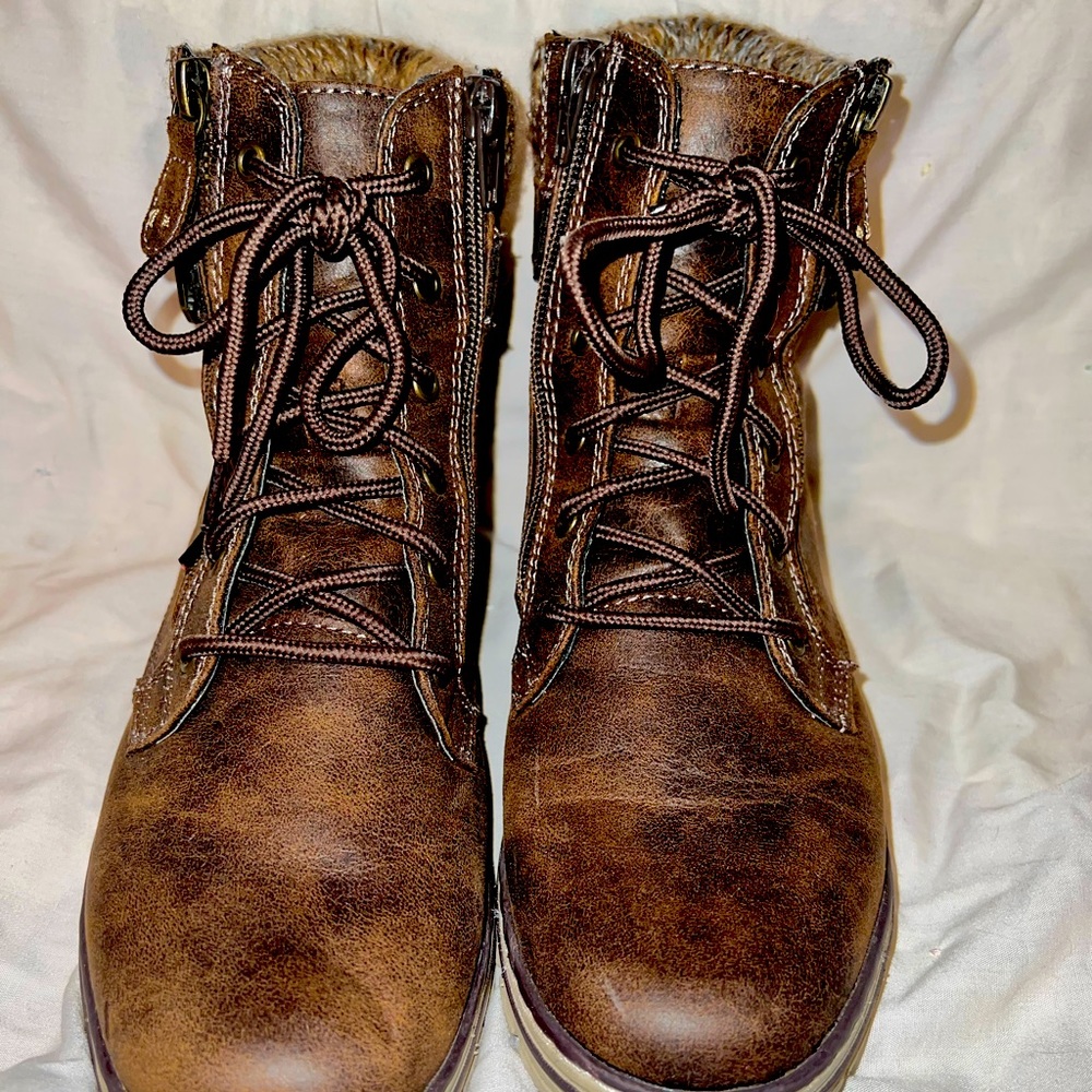 CLIFF By White Mountain Boots